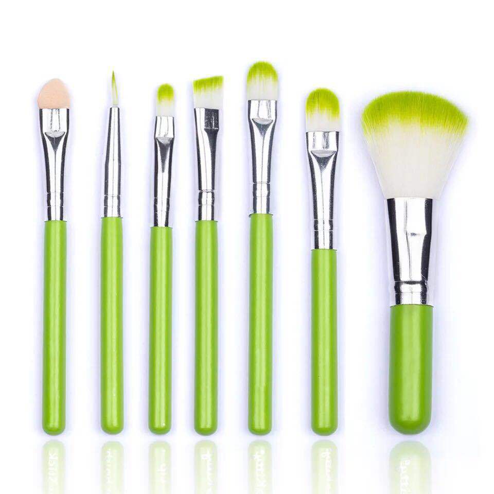 Sculpting Face Brush product photo 1