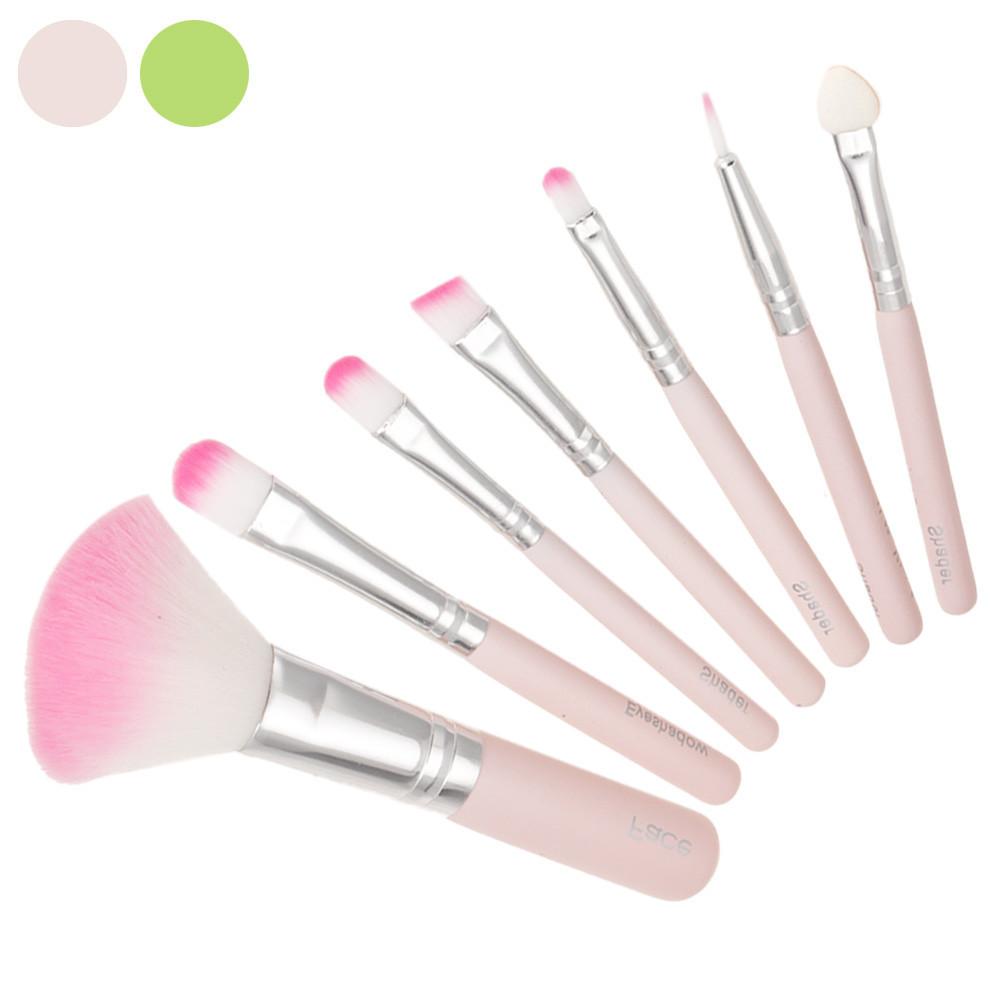 Sculpting Face Brush product photo 3